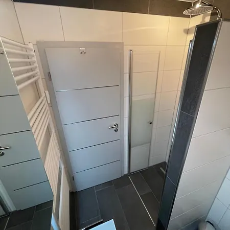Haus Zur - 1 - Gruzdz Apartment Prerow